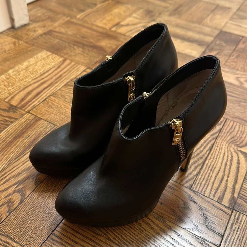 Michael kors black leather heeled booties with gold zippers